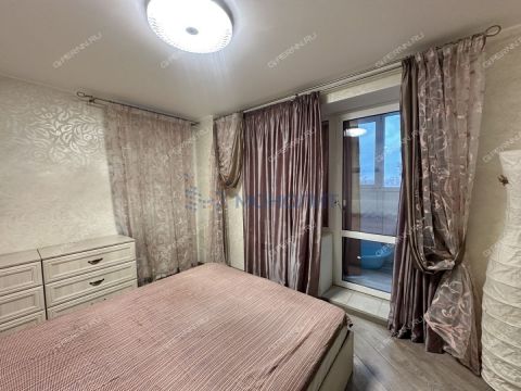 2-komnatnaya-ul-oktyabrskoy-revolyucii-d-45a фото