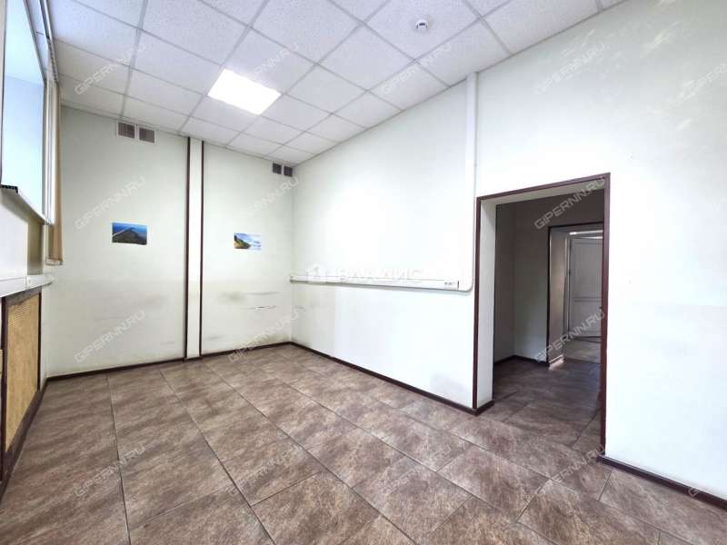 помещение под помещение свободного назначения на улице Юлиуса Фучика