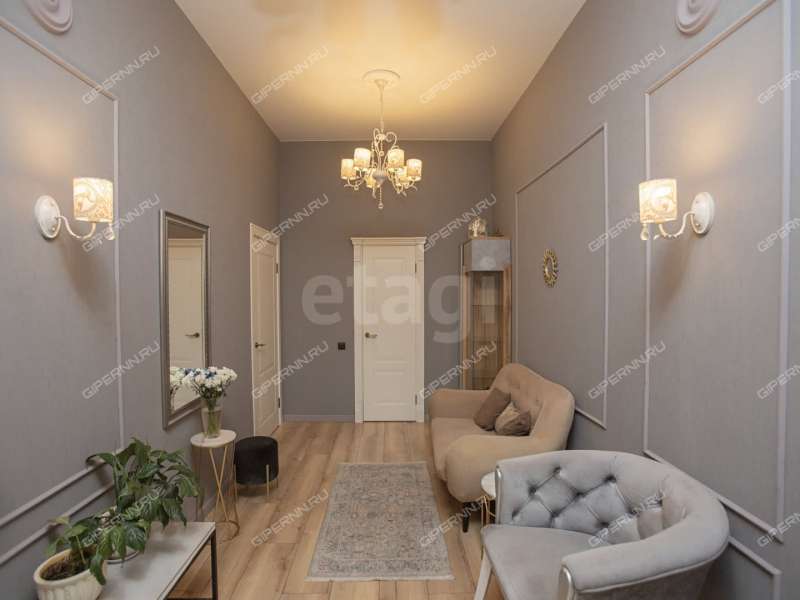 трёхкомнатная квартира на улице Июльских Дней дом 1 к2