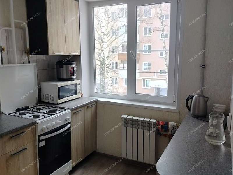 трёхкомнатная квартира на улице Гвардейцев дом 16