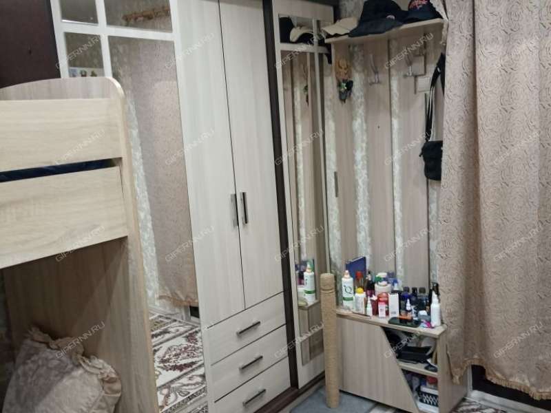 комната в доме 5 на улице Юлиуса Фучика