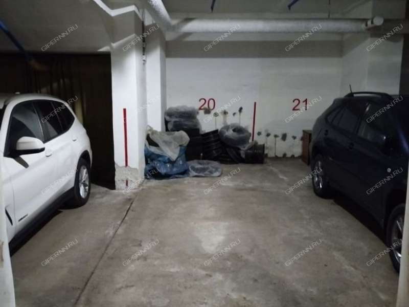 парковочное место на улице Академика Блохиной