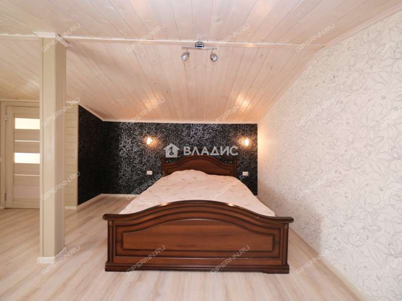 1/2 дома на улице Братьев Игнатовых
