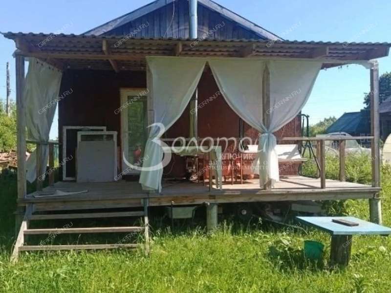 дом на улице Приволжская село Михайловское