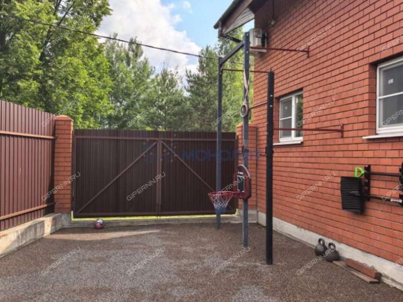 дом на - деревня Майдан