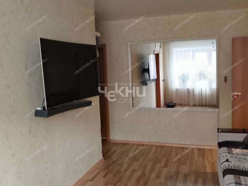 трёхкомнатная квартира на Большой Покровской улице дом 93