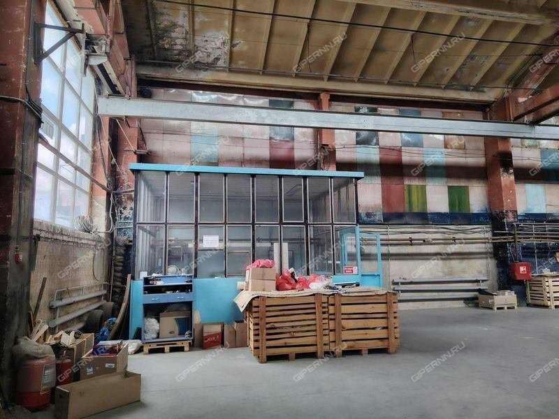 помещение под склад на Кузбасская ул, д.1