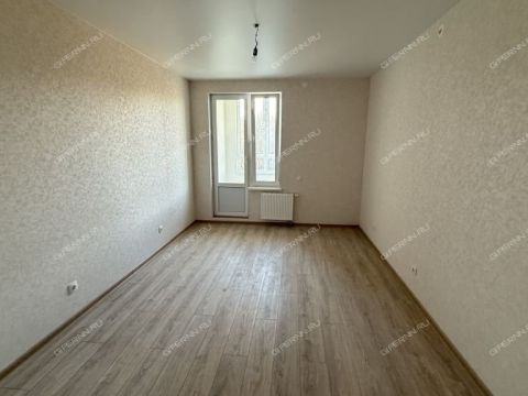 2-komnatnaya-ul-akademika-chazova-d-3 фото