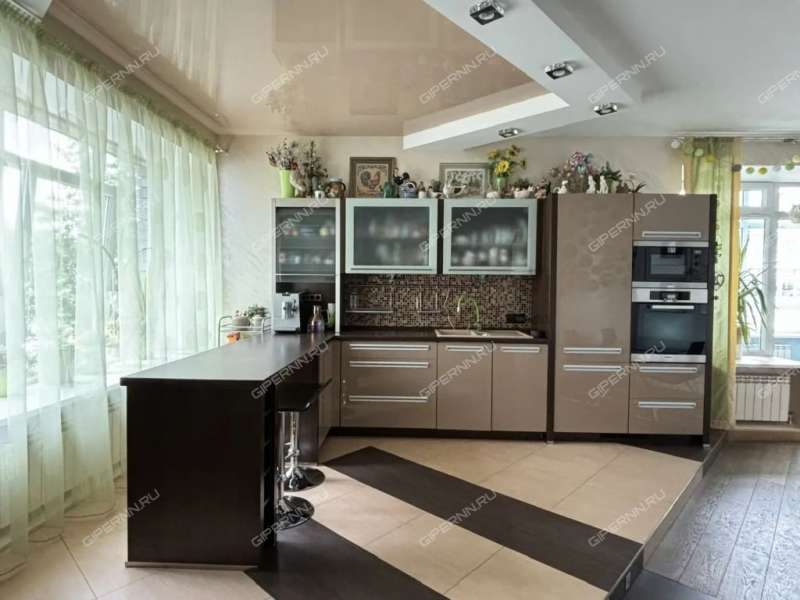 четырёхкомнатная квартира на Новой улице дом 32