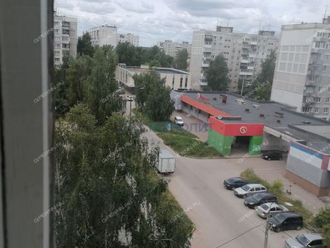 3-komnatnaya-ul-krasnodoncev-d-19a фото