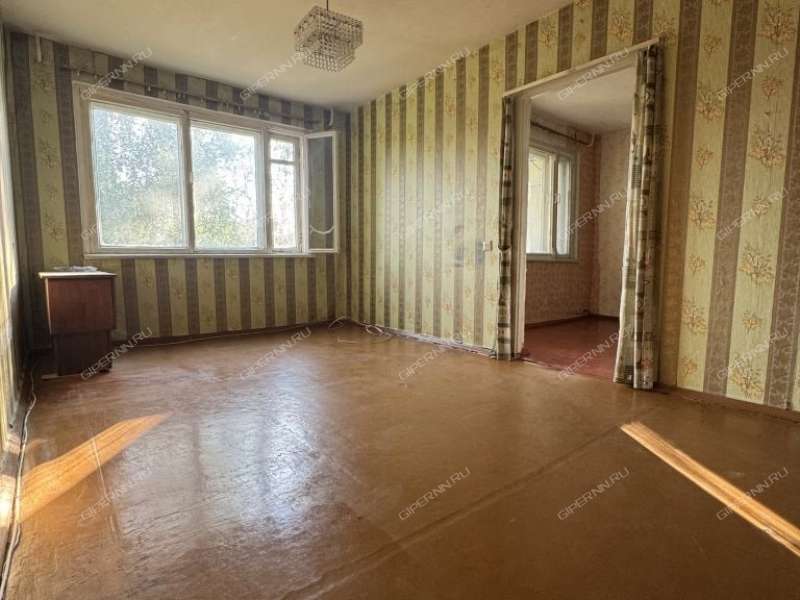 трёхкомнатная квартира в 6-м микрорайоне дом 1А