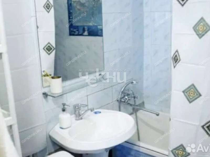 двухкомнатная квартира на улице Октябрьской Революции дом 18