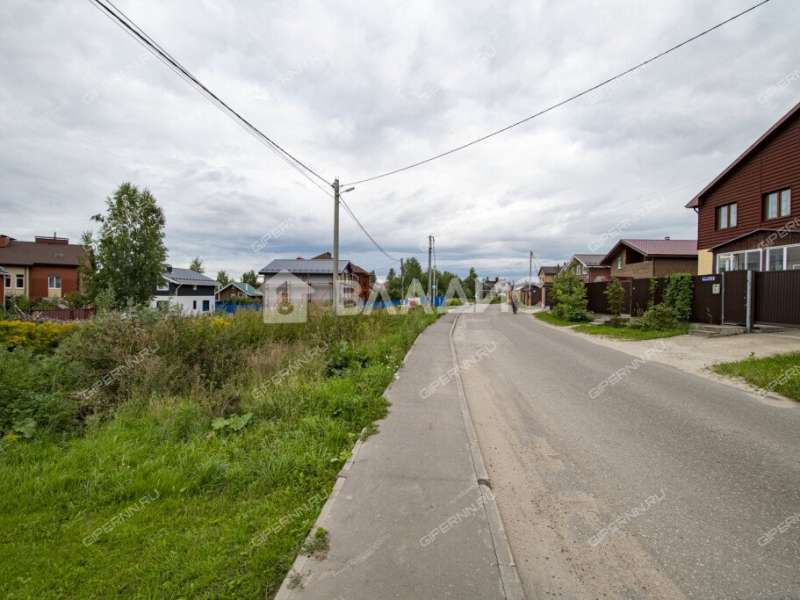 земельный участок 9,4 сотки Брусничная улица