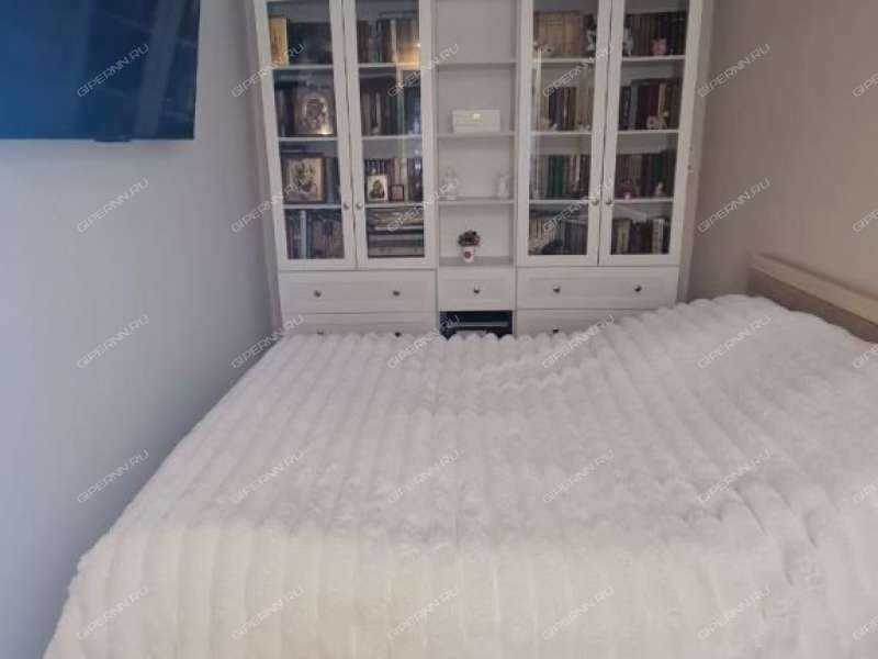 двухкомнатная квартира на улице Героя Советского Союза Прыгунова дом 1