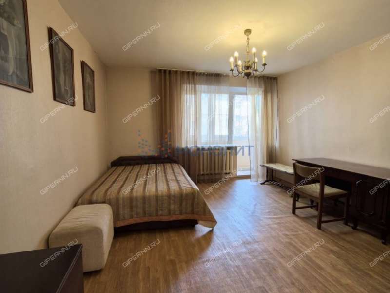 трёхкомнатная квартира на Республиканской улице дом 25