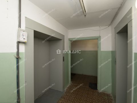 3-komnatnaya-ul-arhangelskaya-d-16 фото