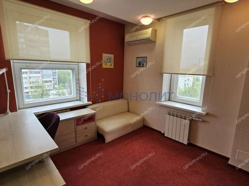 четырёхкомнатная квартира на улице Ванеева дом 25/88