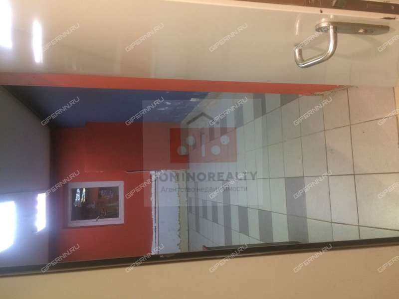 помещение под коммерческую недвижимость на улице Коминтерна