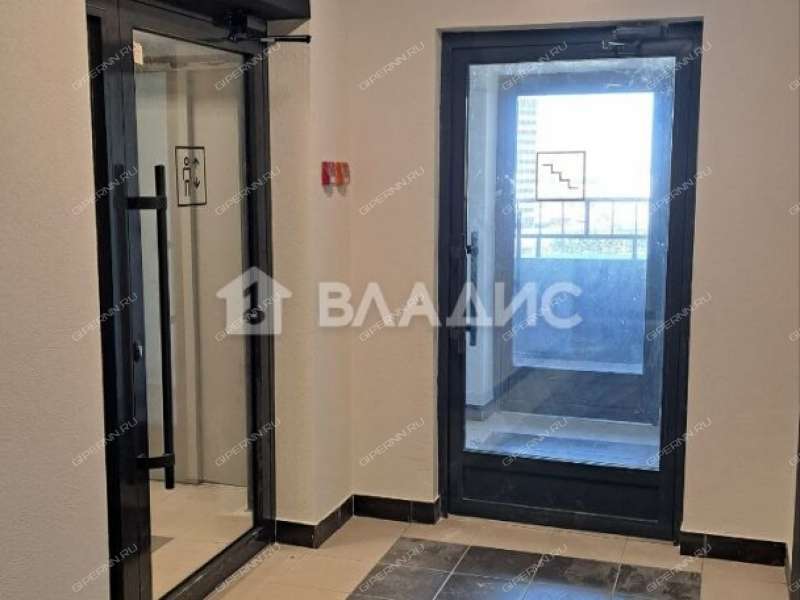 квартира-студия на Комсомольской площади дом 4