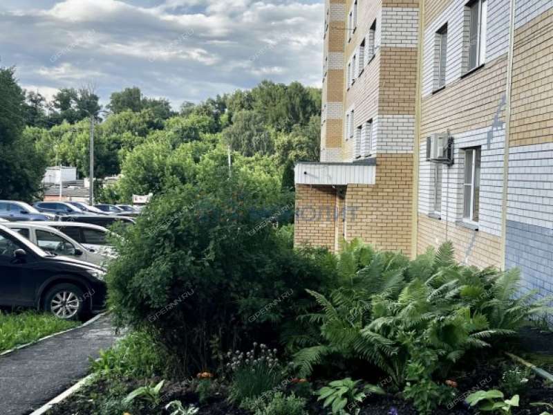 однокомнатная квартира на Вятской улице дом 9