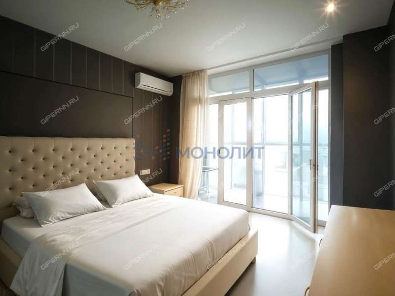 трёхкомнатная квартира на проспекте Октября дом 25