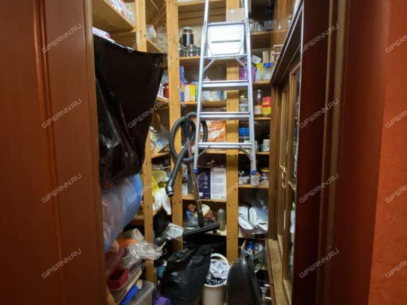 четырёхкомнатная квартира на Московском шоссе дом 17а