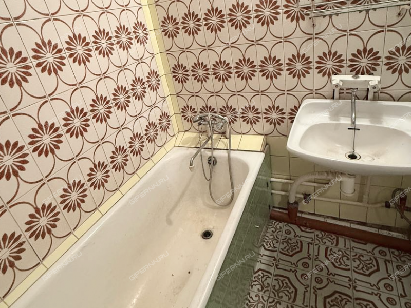 четырёхкомнатная квартира на улице Белинского дом 85