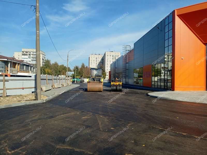 помещение под торговую площадь на улице Героя Рябцева