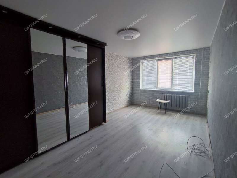 трёхкомнатная квартира на улице Крупнова дом 29 село Шелокша