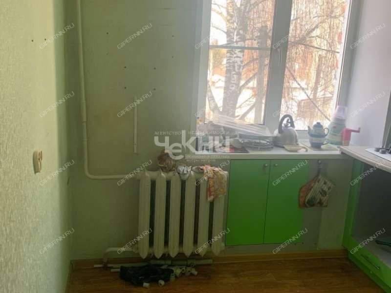 трёхкомнатная квартира на Республиканская ул дом 33 Бор