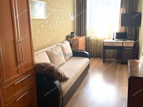 3-komnatnaya-ul-geroya-samochkina-d-13 фото