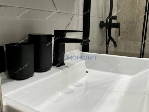 2-komnatnaya-pl-maksima-gorkogo-d-4-2 фото