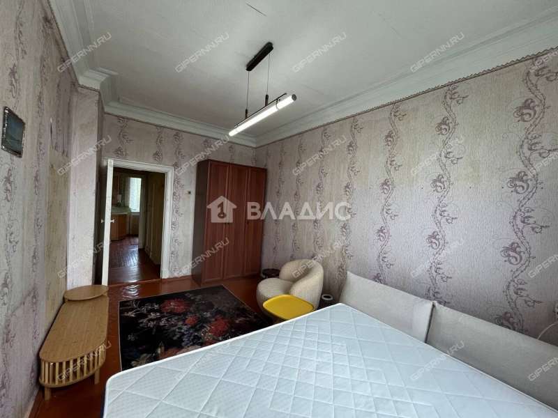 трёхкомнатная квартира на проспекте Октября дом 16