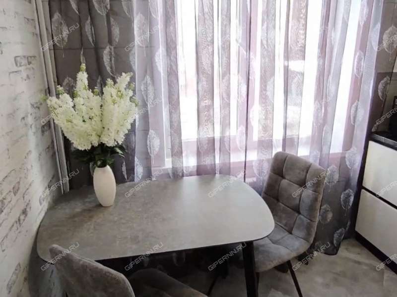 однокомнатная квартира на Юбилейном бульваре дом 1