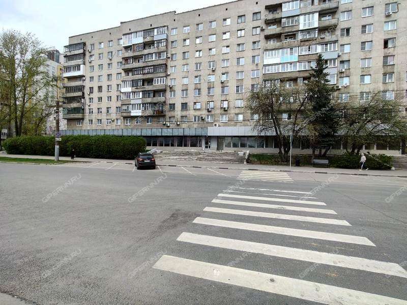 помещение под торговую площадь на Совнаркомовской улице