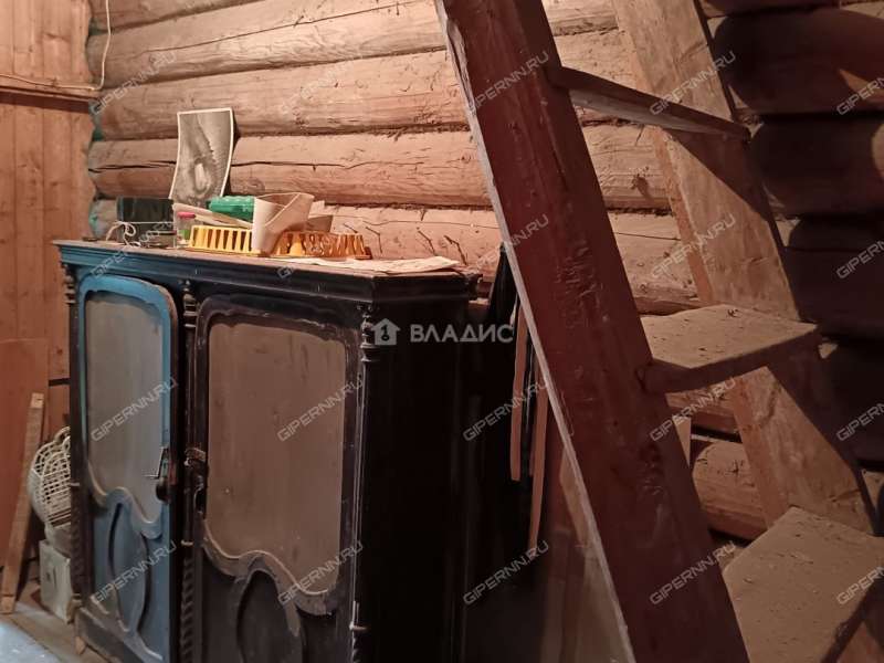 дом на улице Сутырина посёлок Ленинская Слобода