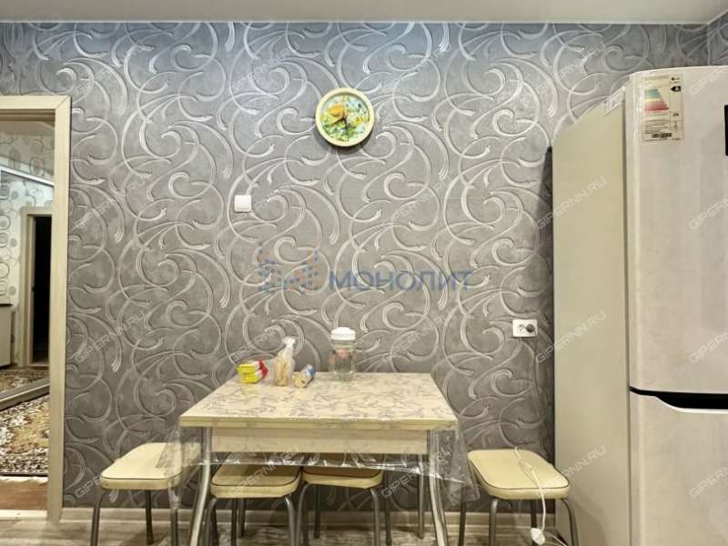 трёхкомнатная квартира в Бакинском переулке дом 1