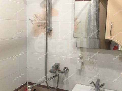 3-komnatnaya-ul-geroya-sovetskogo-soyuza-usilova-d-3 фото