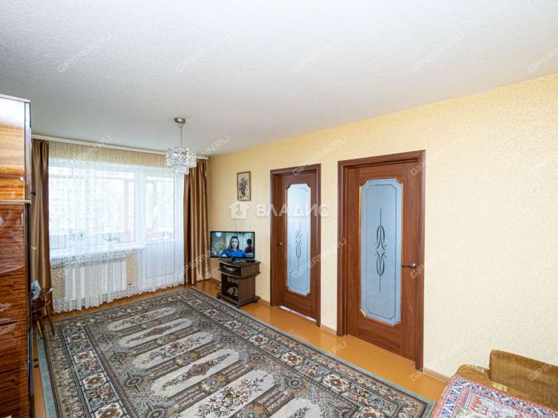 трёхкомнатная квартира на улице Островского дом 1