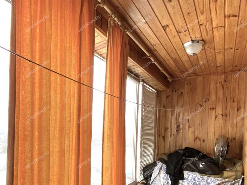 трёхкомнатная квартира на Студенческой улице дом 12