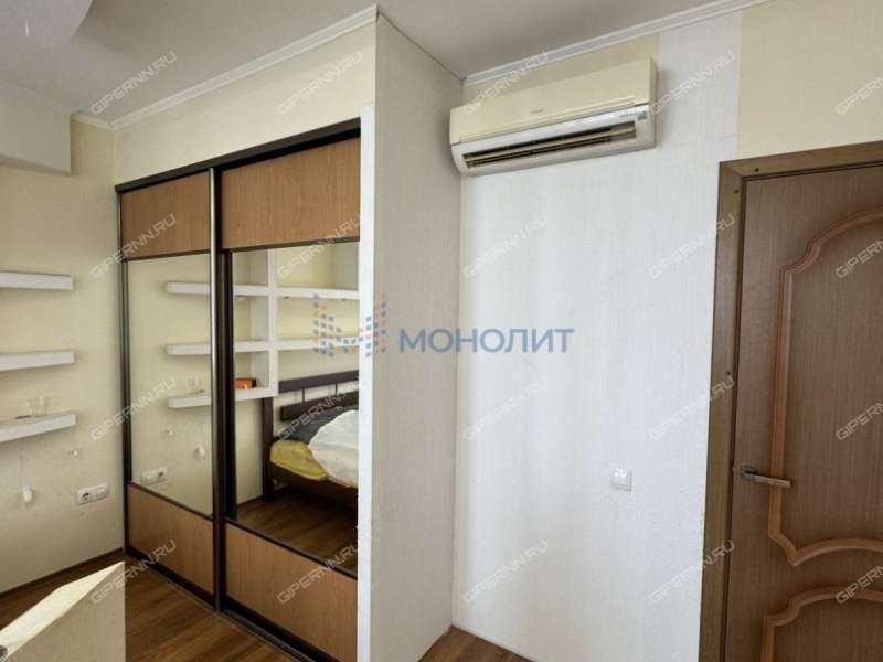 трёхкомнатная квартира на улице Дунаева дом 12