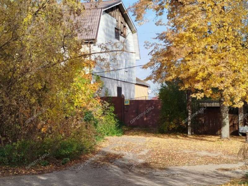 дом на Большей Школьной улице рабочий посёлок Большое Козино