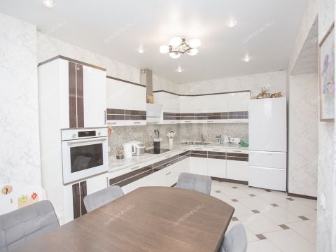 2-komnatnaya-prosp-gagarina-d-118 фото