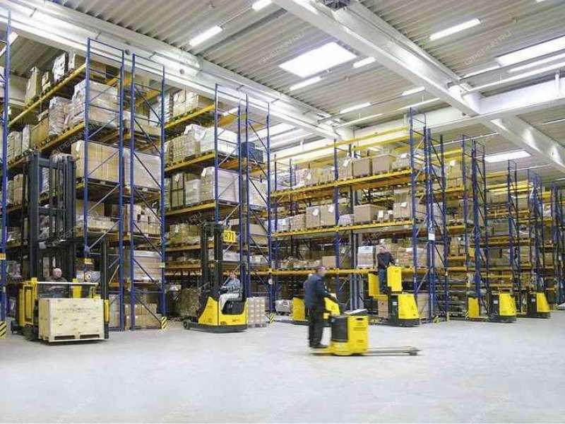 помещение под склад на улице Федосеенко