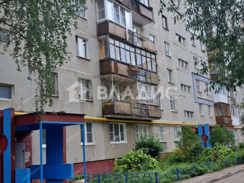 четырёхкомнатная квартира на улице Краснодонцев дом 19