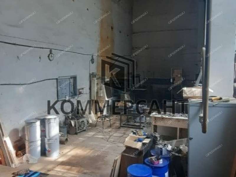 здание под офис, торговую площадь на улице Героя Шапошникова