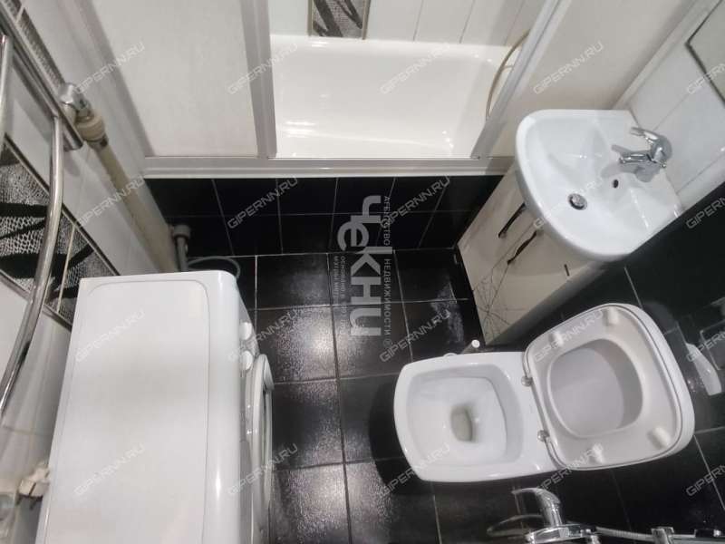 двухкомнатная квартира на улице Мокроусова дом 32