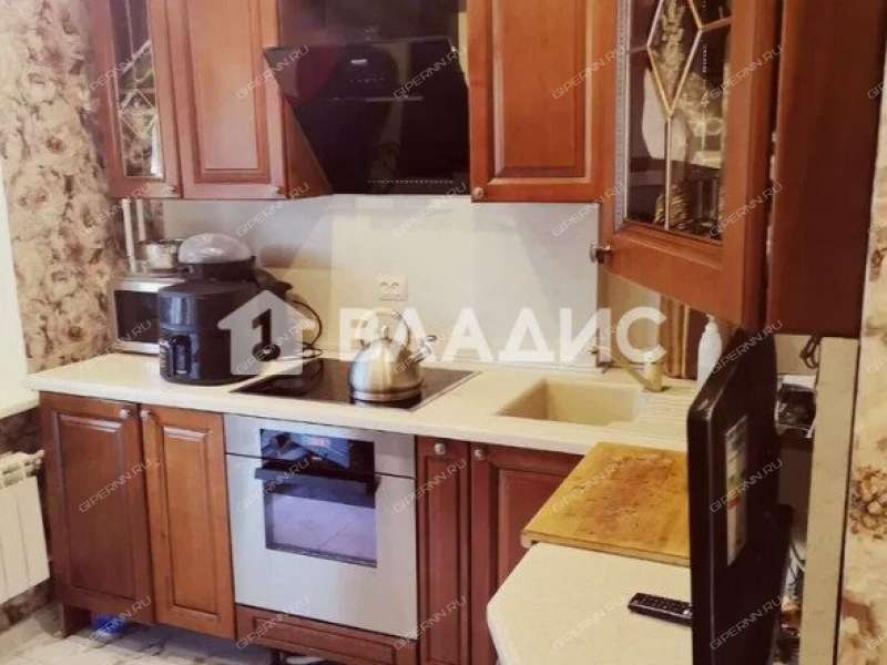 трёхкомнатная квартира на Молодёжном проспекте дом 38 к1
