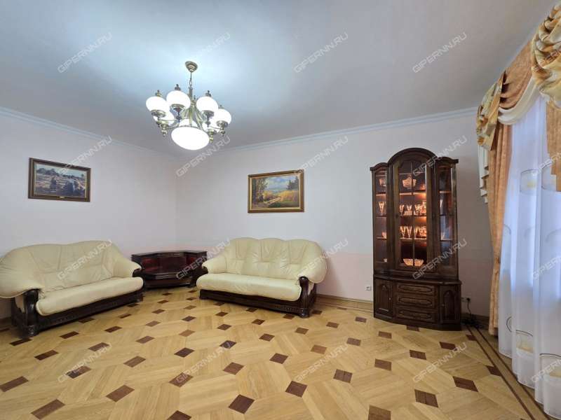 трёхкомнатная квартира на Славянской улице дом 21