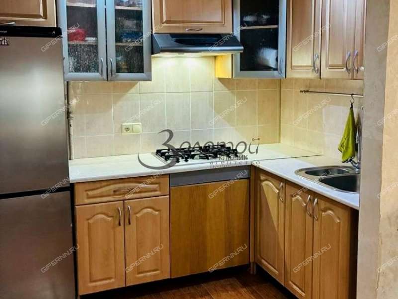 трёхкомнатная квартира на улице Героя Шнитникова дом 2